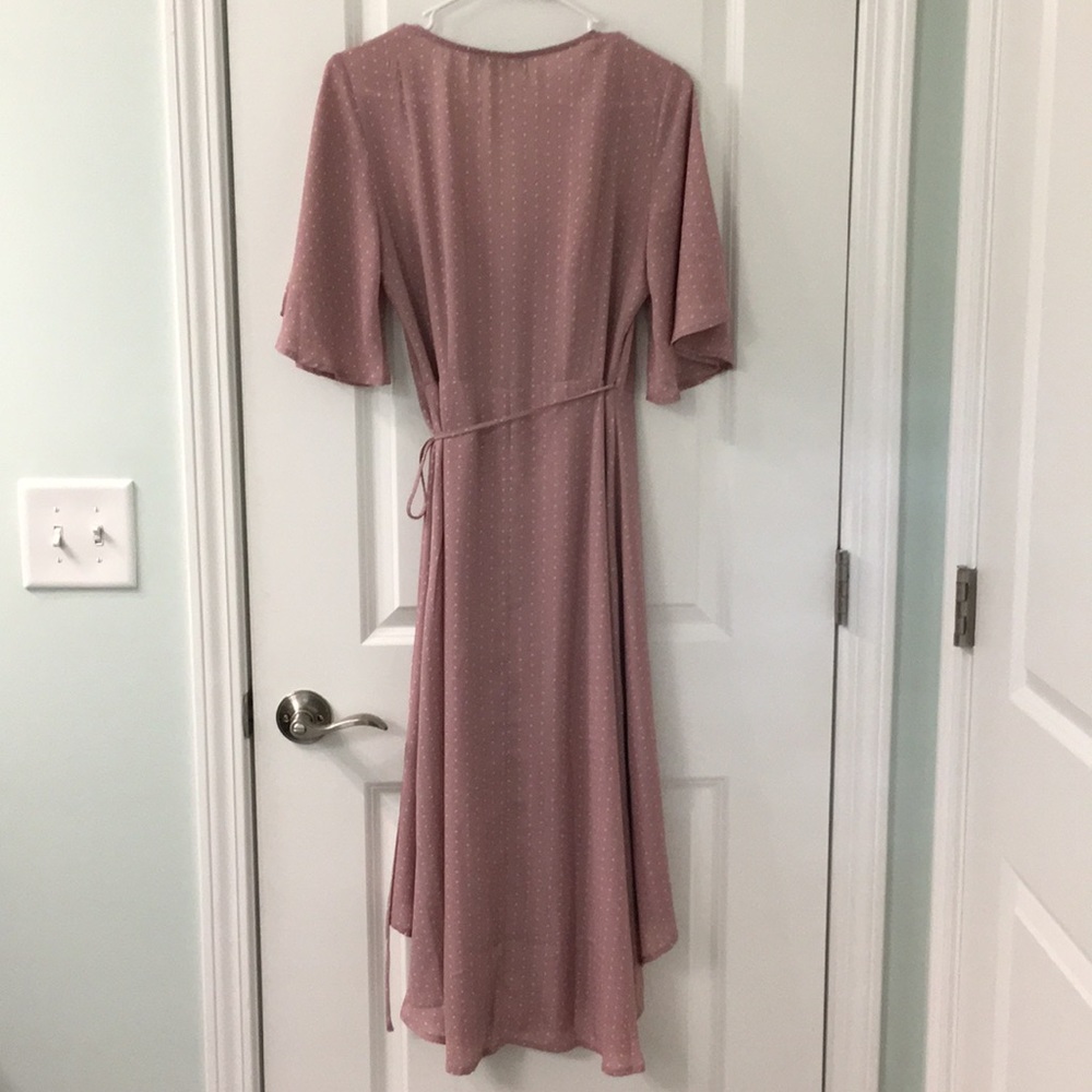 Pink and white dress - Picture 4 of 6